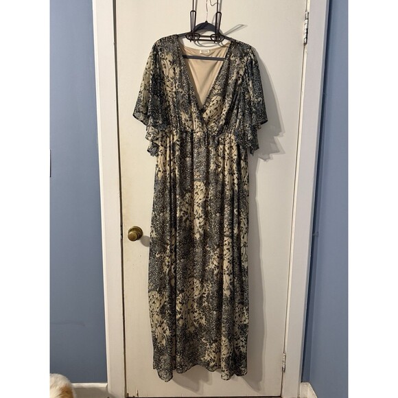 Kiyonna Plus-size Long Dress Flutter Sleeve Size 3X Made in USA - Picture 1 of 5